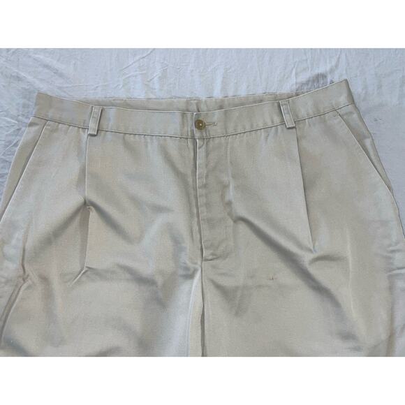 Nike 192213 Pleated Cotton Twill Chino Golf Shorts. Beige, Men's Size 38. EUC!! - Picture 2 of 5